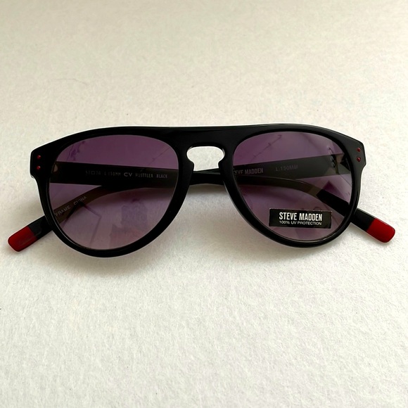 Steve Madden Accessories - NEW Steve Madden Sunglasses